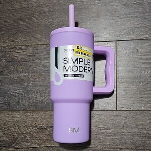 Simple Modern 24 oz. Purple Tumbler with Handle New With Tags